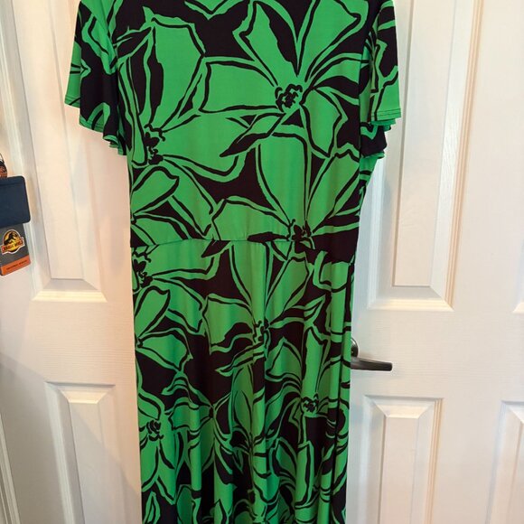 Lovely Joseph Ribkoff Dress - Picture 2 of 3